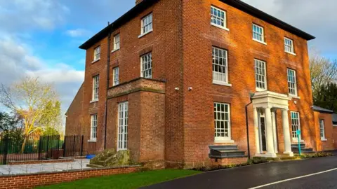 New special needs school opens in Worcestershire