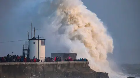 Matthew Horwood Waves in Porthcawl