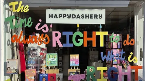 Carrie Wainer/Historic England Archive High Street, Leighton-Linslade, Leighton Buzzard, Central Bedfordshire