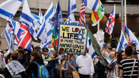 EPA A pro-Israeli counter-protest takes place in London on 7 September 2024