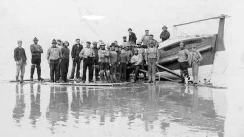 Sheringham Museum The William Bennett arrived in Sheringham in July 1886. She was a difficult boat to launch and so only made four successful service launches in its 18 year career, saving 11 lives.