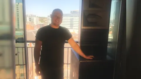 Chris Hailes DJ Chris Hailes