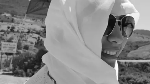 Facebook Ihsane Bachar