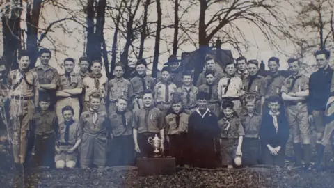 1st Albrighton Scouts 1st Albrighton Scouts