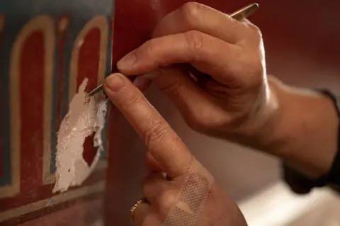 NTS Holmwood paint scraping