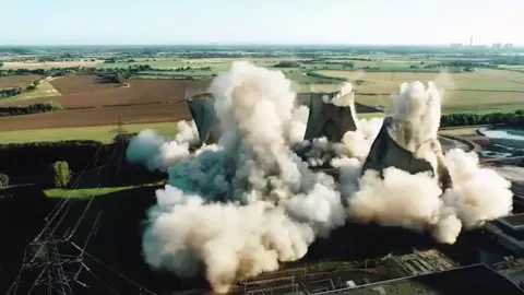 Towers demolition