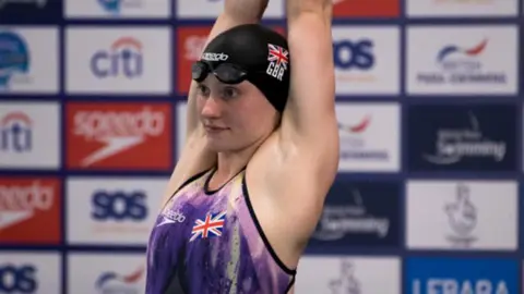 AQUATICS GB Becky Redfern