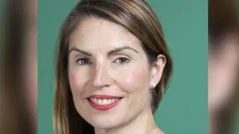 Cathy Hayward Cathy Hayward 