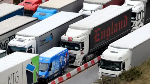 PA lorries queue