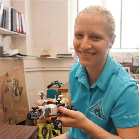 Prof Linda Kah Rachel Kronyak