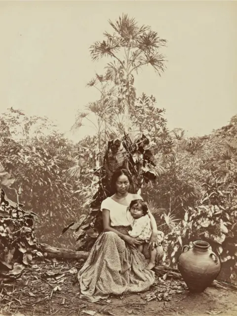 Albert Frisch / Sothebys Mother and child