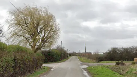 Google Wisbech Road at the junction with Hunchback Lane