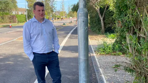 Jozef Hall/BBC Tom Porter