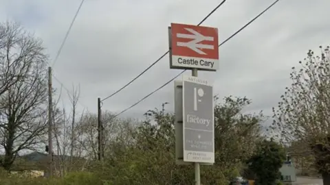 Google  Castle Cary