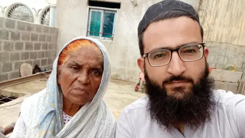 Waliullah Maroof Hamida Banu