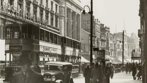 Cardiff Central Library St Mary's Street and Howell's in 1935