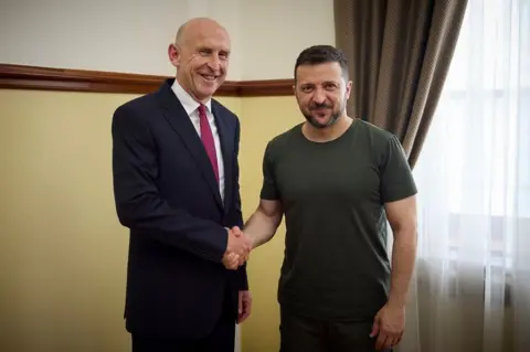  EPA-EFE/REX/Shutterstock Defence Secretary John Healey meeting President Zelensky