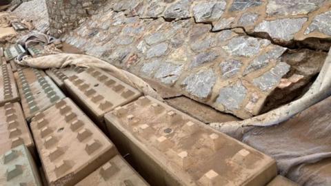 Damage and temporary repairs to Exmouth sea wall 