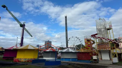 Nottingham Goose Fair preparations