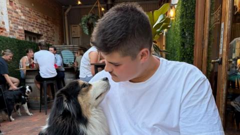 A Christmas Miracle: Officer Jack Hibbert Returns Home After Bondi Shooting