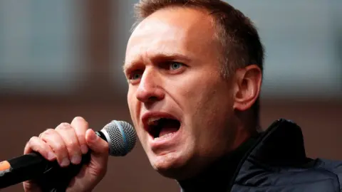 Reuters Russian opposition leader Alexei Navalny delivers a speech during a rally to demand the release of jailed protesters, who were detained during opposition demonstrations for fair elections, in Moscow, Russia September 29, 2019.