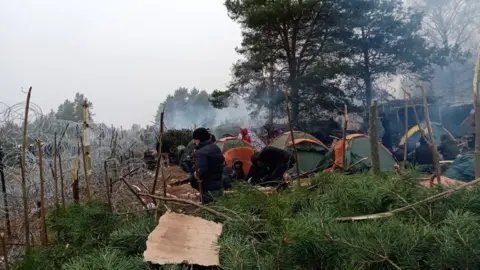 Shwan Kurd A picture of the camp at the Poland-Belarus border