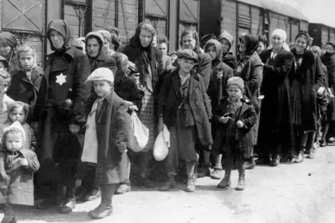 Getty Images Hungarian Jews at Auschwitz, Jan 42