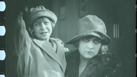 Filmarchiv Austria Still from The City Without Jews (Die Stadt ohne Juden)