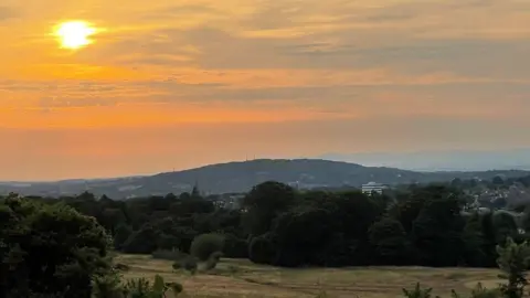 Vicky A/BBC Weather Watchers Edinburgh