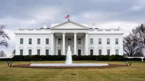 White House and the South Lawn with fountain in front