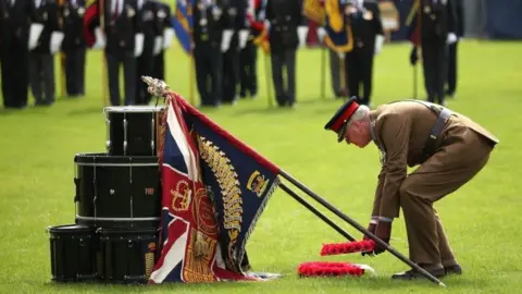 PA Governor of Edinburgh Castle Major General Mike Riddell-Webster laying a wreath