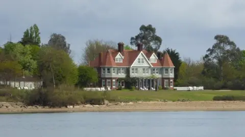 Oliver Dixon/Geograph Osea Island