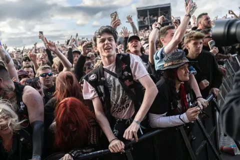 87c34890-67e5-11f1-8546-8f19e4fe30f4.jpg Download festival 2026 mayhem in 13 photos