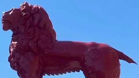 Lion statue.