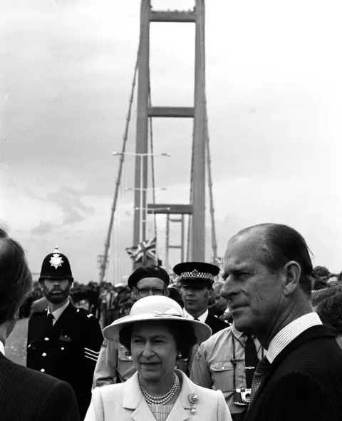 PA The Queen and Duke in front of the Humber Bridge