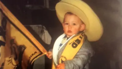 Picture of Oxford United head coach as a baby