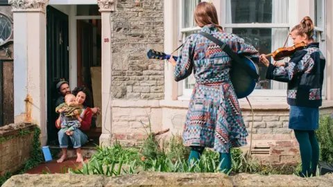 Can't Sit Still Can't Sit Still