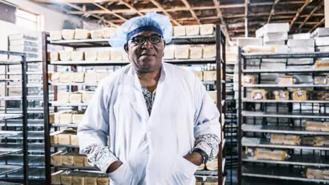 Tom Saater Emmanuel Onuorah