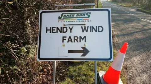 LDRS Sign directing contractors to the Hendy Wind Farm site