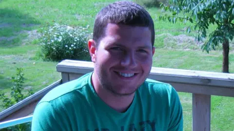 Thomas Leeds Thomas Leeds after the accident and as he begins his recovery