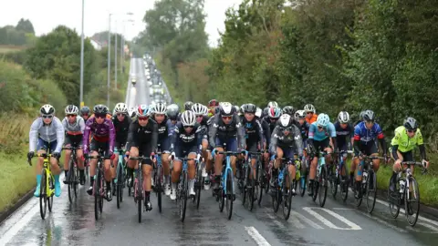 SWpix.com The peloton in action during Stage Two of the AJ Bell Women's Tour of Britain