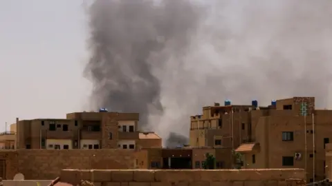 Reuters Smoke is seen rise from buildings during clashes between the paramilitary Rapid Support Forces and the army in Khartoum