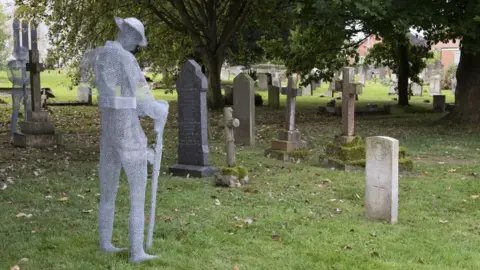 Graveyard hot Ghost Sculpture