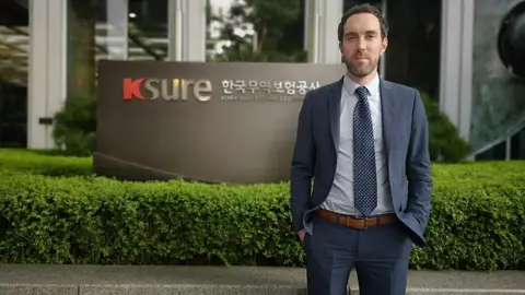 Integrated AlumNI Adam McGibbon