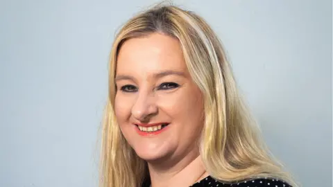 Jayne Cowan Jayne Cowan