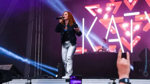 Haydn Brown/Northern Pride Katy B sings