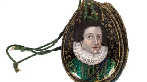 Chorley’s Enamel drawer purse