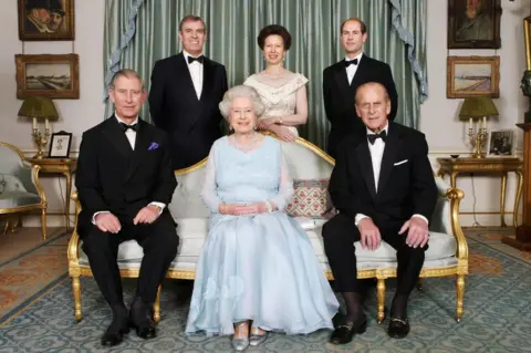 PA The Duke of York, the Princess Royal, the Earl of Wessex, and (left to right, front row) the Prince of Wales, Queen Elizabeth II and the Duke of Edinburgh, at Clarence House for a dinner to mark the forthcoming Diamond Wedding Anniversary of Queen Elizabeth II and the Duke of Edinburgh