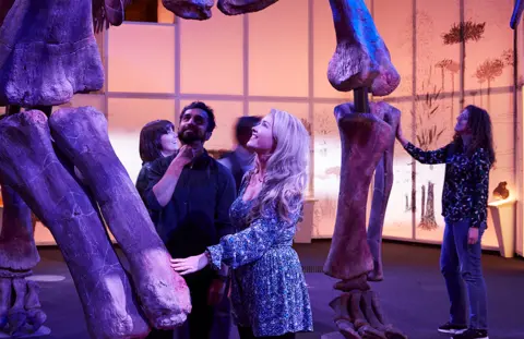 NHM/Lucie Goodayle Bones