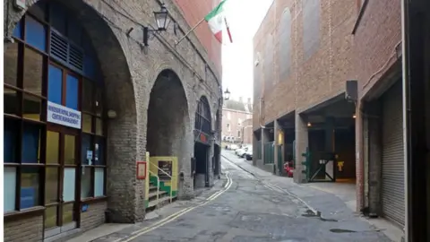 Geograph Goswell Hill